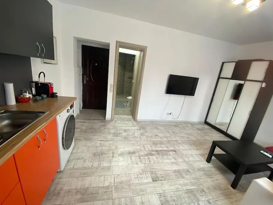 Cozy Studio 10 Min Away From Th Center Of The City Bucareste 0*,  Roménia