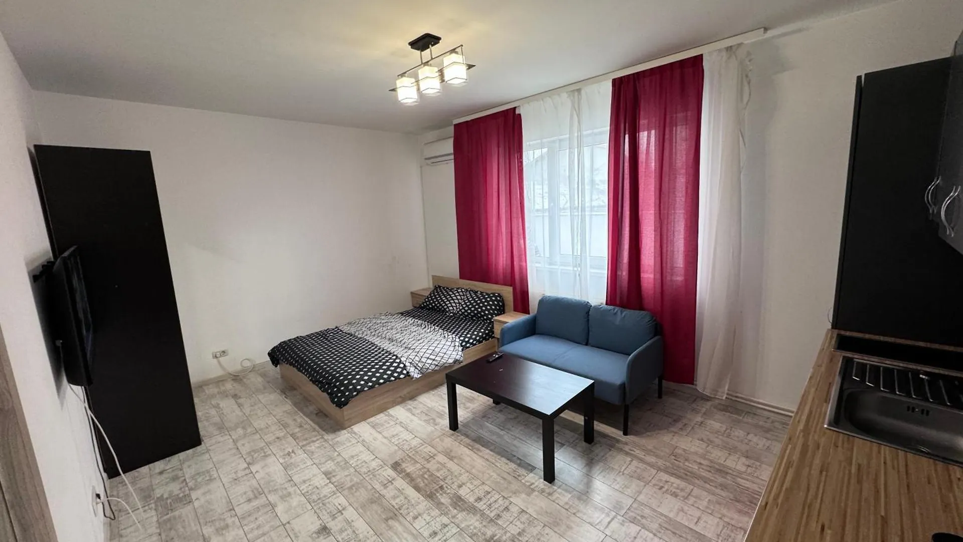 Cozy Studio 10 Min Away From Th Center Of The City Bucareste Roménia